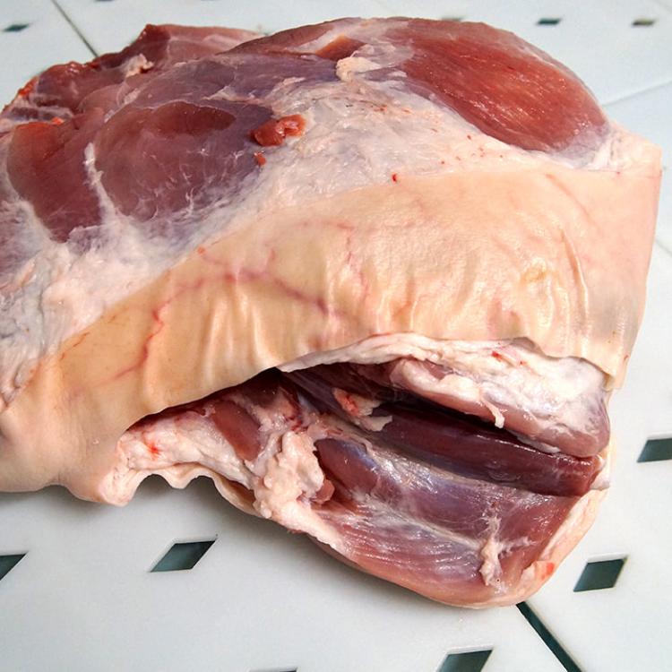 Prosciutto taglio Italiano osso sfilato senza geretto